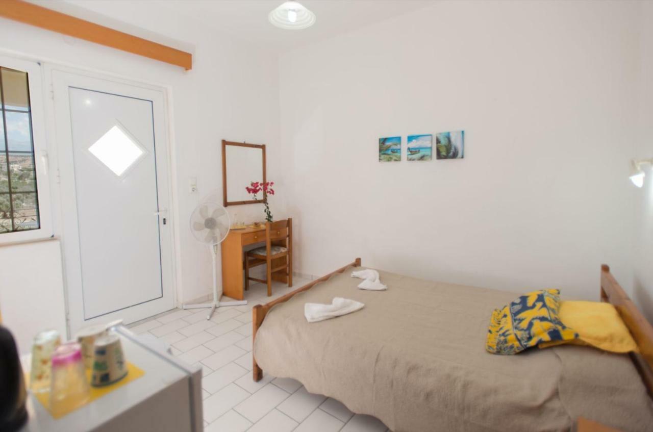 Kazakis Nikos Rooms Pitsidia Esterno foto