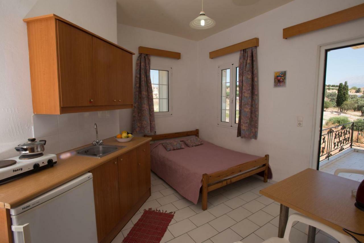 Kazakis Nikos Rooms Pitsidia Esterno foto