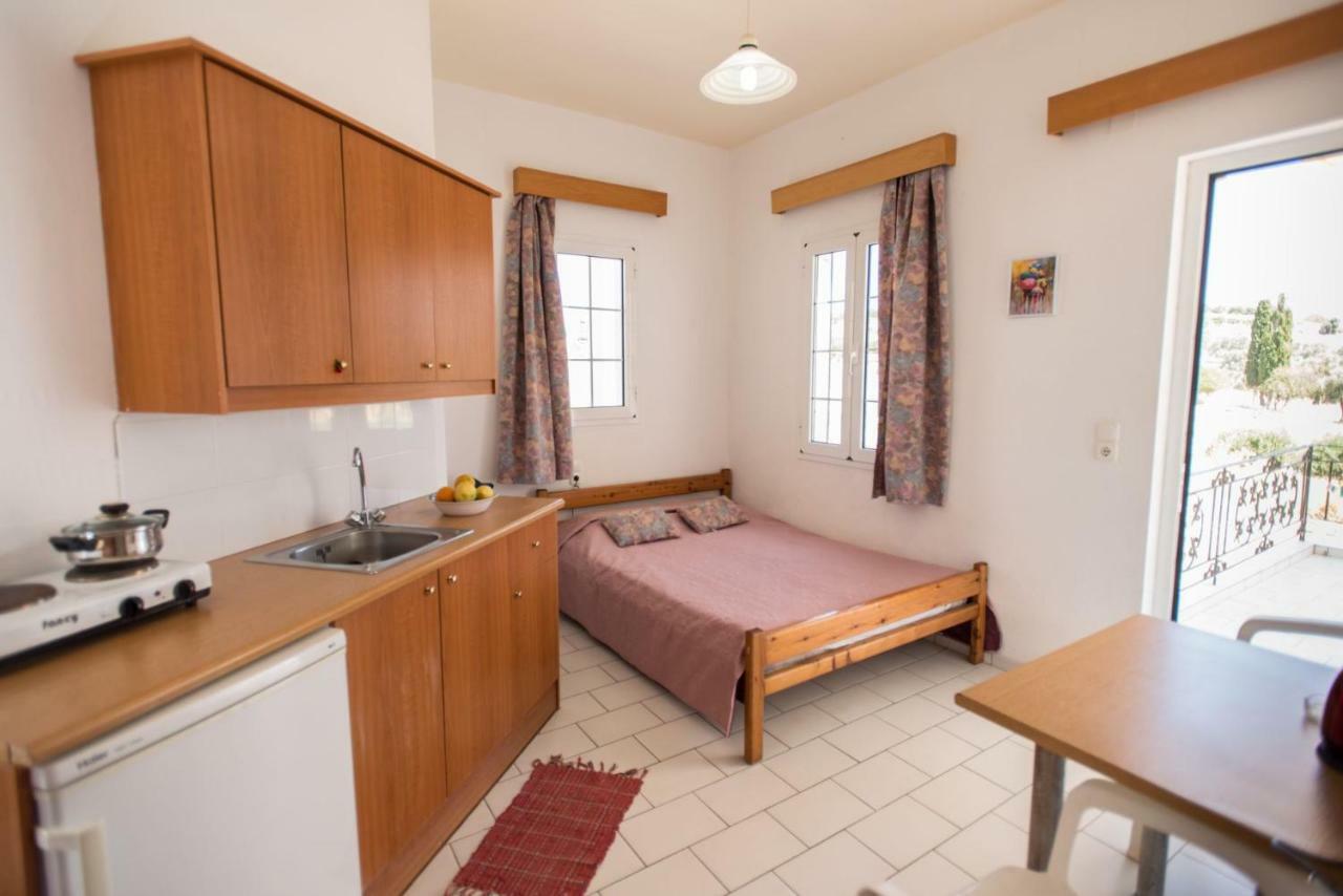 Kazakis Nikos Rooms Pitsidia Esterno foto