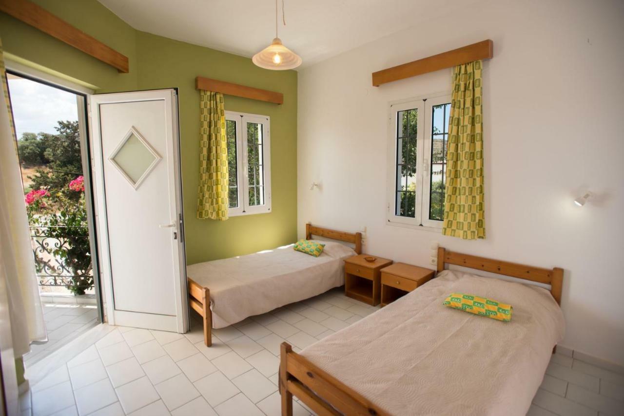 Kazakis Nikos Rooms Pitsidia Esterno foto